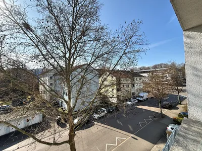 Eigentumswohnung im Maisonette-Stil in zentraler Lage von Waiblingen – zwei Balkone & TG-Stellplatz – Bild 4