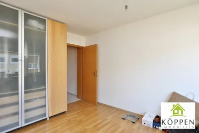 Backnang, 126.000 EUR inkl. Stellpl. und E-Kü., helle, freundlche und stadtnahe 3-Zi.-ETW – Bild 6