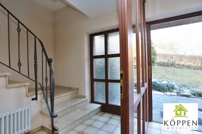 Sofort frei - Untertürkheim - helle 3,5 Zi.-Erdgeschoss-Wohnung mit 2 Terrassen und Garten – Bild 4