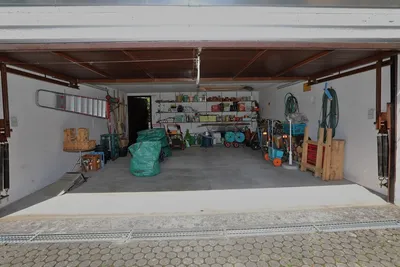 Freistehendes Haus mit Potential (1,- 2- oder 3.-Fam-Haus) – Bild 2