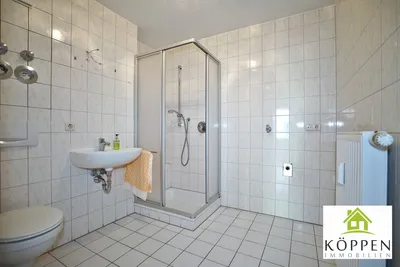 Barrierefreier Zugang - sofort frei - gepfl. 2-Zi.-EG Wohnung mit Terrasse und Garten – Bild 2