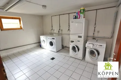 kurzfristig beziehbar - helle, freundliche 3-Zi.-Whg. mit Balkon in schöner Lage mit Einbauküche – Bild 2