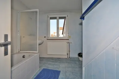 Liebhaberobjekt in Winnenden-Stadt, Freistehendes EFH mit Anbaumöglichkeit, 5,3 Ar Grundstück – Bild 5