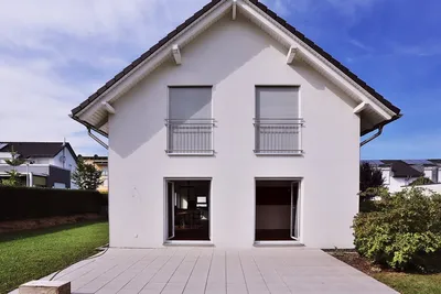 Wunderschönes freistehendes 1-Fam.-Haus mit 150 qm Wfl. u. 60 qm Nfl. in Leutenbach – Bild 2