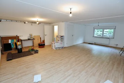 Wunderschönes freistehendes 1-Fam.-Haus mit 150 qm Wfl. u. 60 qm Nfl. in Leutenbach – Bild 3