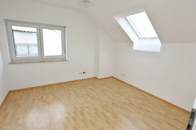 Wunderschönes freistehendes 1-Fam.-Haus mit 150 qm Wfl. u. 60 qm Nfl. in Leutenbach – Bild 6