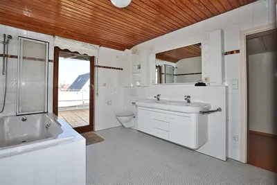 Wohnen mitten in der Stadt - sofort frei - DHH in Winnenden, 112 m² Wfl. – Bild 6