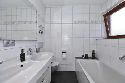 Großzügige 4,5 Zi.-ETW, 128 m² in schöner Lage von Schönaich – Bild 6
