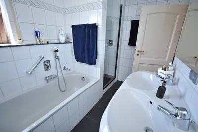 Großzügige 4,5 Zi.-ETW, 128 m² in schöner Lage von Schönaich – Bild 5