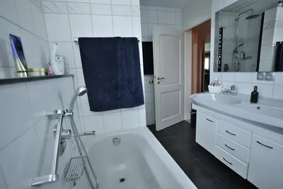 Großzügige 4,5 Zi.-ETW, 128 m² in schöner Lage von Schönaich – Bild 4