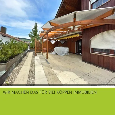 Wohnen - fast wie im eigenen Haus - 3,5 Zi.-Whg. mit 135 m² Wfl. im Obergeschoss mit großer Terrasse