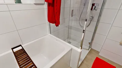 Neuwertige 4-Zi.-Wohnung, 96 m², großer Balkon, hochw. Ausstattung, Aufzug, langfristig zu vermieten – Bild 5