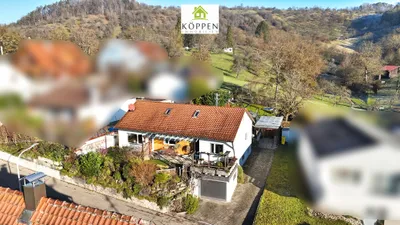 Liebhaberobjekt-Freist. EFH auf 450 m² Grundstück, 4,5 Zi.+Hobbyräume im DG + Carport für Wohnmobil – Bild 3