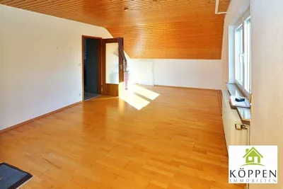 Attraktive Dachgeschosswohnung mit Loggia in herrlicher Aussichtslage – Bild 4