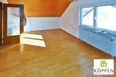 Attraktive Dachgeschosswohnung mit Loggia in herrlicher Aussichtslage – Bild 5